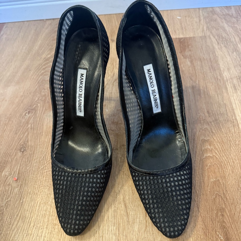 Manolo Blahnik  Mesh Overlay Pointy Toe Pump EUR 39 1/2 (US 8 1/2-9)